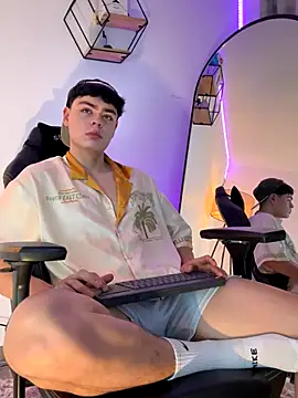 Im Juaniito online show from September 12, 2025, 2:11 am