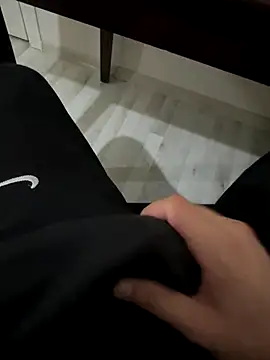 LAZ3R1 online show from November 23, 2025, 9:58 pm