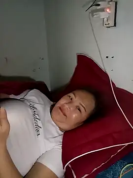 Tamara-a online show from December 4, 2025, 1:04 am