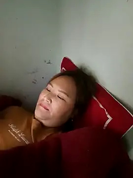 Tamara-a online show from December 18, 2025, 2:06 am