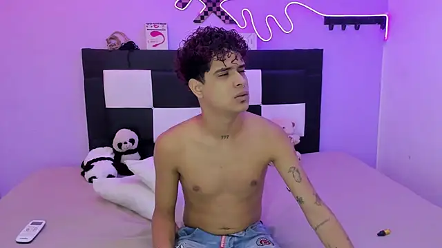 Lucky boys  X online show from June 12, 2026, 1:21 pm
