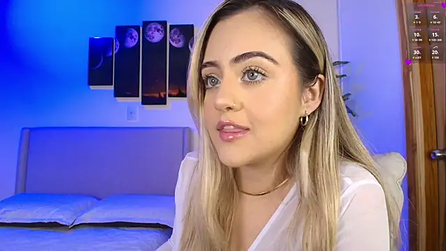 MaryMoon  online show from March 3, 2026, 11:21 pm