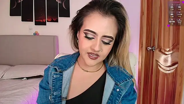 MaryMoon  online show from April 22, 2026, 7:26 pm