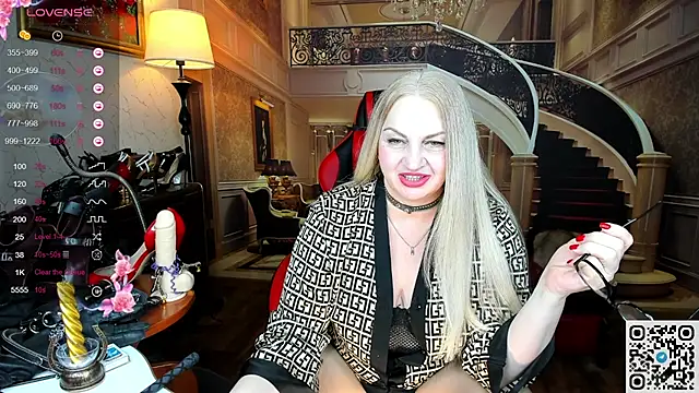 Nina Devillle online show from April 20, 2026, 12:57 am