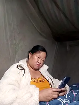 riso-00 online show from December 16, 2025, 2:55 pm