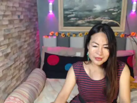 Sexymaturedmistress online show from November 1, 2025, 2:46 am