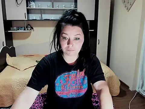 Snapshot of Soffy_Skye chatting on May 6, 2026, 4:52 am Soffy Skye online show from May 6, 2026, 4:52 am
