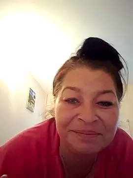 Snapshot of Soffy_Skye chatting on May 22, 2026, 10:10 am Soffy Skye online show from May 22, 2026, 10:10 am