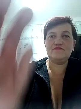 Snapshot of Caramellove8877 chatting on October 5, 2025, 4:33 am Caramellove8877 online show from October 5, 2025, 4:33 am