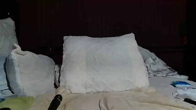 Bustyboobs02xx online show from July 16, 2026, 3:29 pm