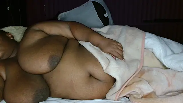 Bustyboobs02xx online show from July 18, 2026, 3:44 am