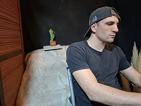 Snapshot of ObeyLust chatting on October 30, 2025, 4:47 am ObeyLust online show from October 30, 2025, 4:47 am