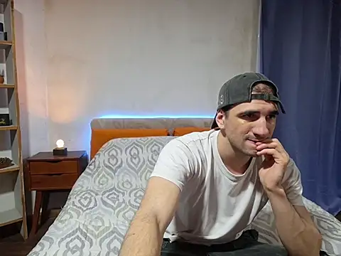 Snapshot of ObeyLust chatting on November 12, 2025, 2:34 am ObeyLust online show from November 12, 2025, 2:34 am