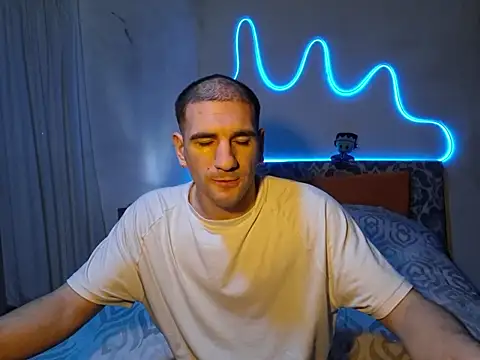 Snapshot of ObeyLust chatting on November 17, 2025, 7:03 am ObeyLust online show from November 17, 2025, 7:03 am