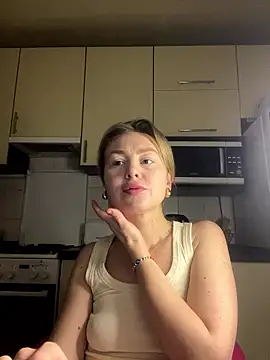 MartaLuna  online show from January 13, 2026, 3:06 pm