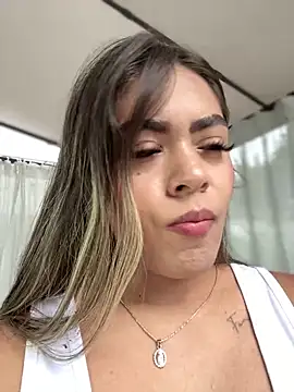 MayaMoanXXX online show from October 22, 2025, 1:11 pm