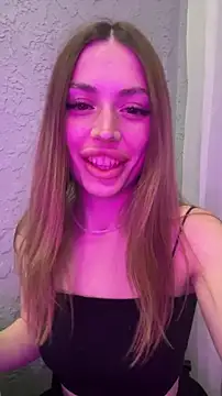 Elizabeth Tay online show from February 6, 2026, 5:38 pm