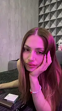 Snapshot of Elizabeth_Tay chatting on April 30, 2026, 6:47 pm Elizabeth Tay online show from April 30, 2026, 6:47 pm