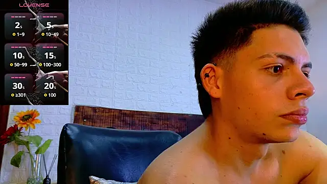 JhosuaVega online show from October 27, 2025, 7:07 pm