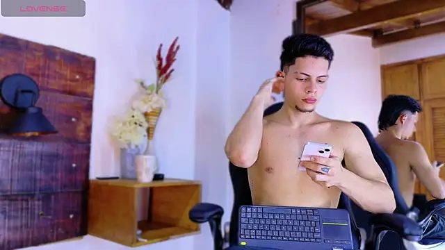 JhosuaVega online show from April 12, 2026, 7:08 pm