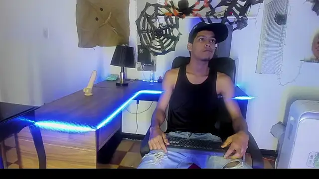 xxKamadevaxx online show from October 30, 2025, 12:28 pm