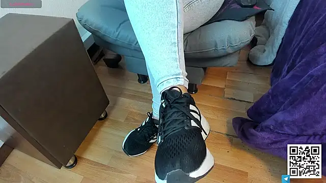 Shantal  G online show from March 5, 2026, 12:12 pm