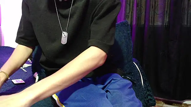 NaytonFreeman online show from November 20, 2025, 11:10 am