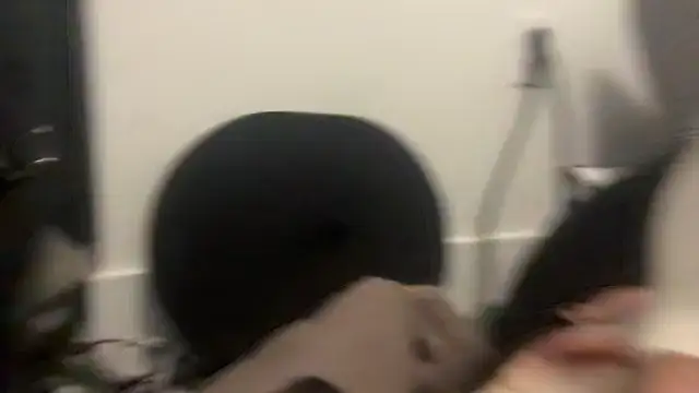 jasoncali305 online show from October 12, 2025, 3:33 pm