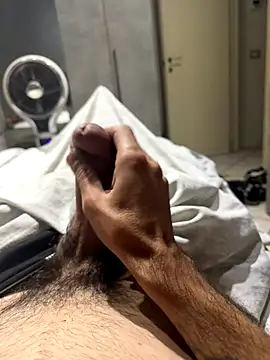 Snapshot of alexbergo87 chatting on September 12, 2025, 8:09 pm alexbergo87 online show from September 12, 2025, 8:09 pm