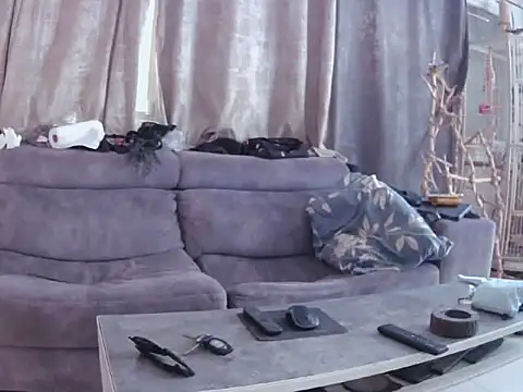 Alexis21821 online show from November 5, 2025, 6:35 am