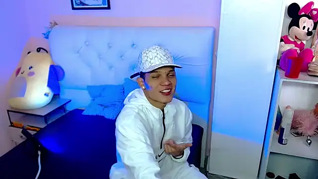 EL VENEZOLANO 22CM online show from October 3, 2025, 7:33 pm