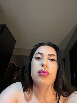 Snapshot of Andrestarr chatting on July 16, 2026, 6:47 pm Andrestarr online show from July 16, 2026, 6:47 pm