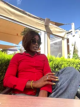 Snapshot of Afrikaisy_big21dx chatting on October 1, 2025, 12:33 pm Afrikaisy big21dx online show from October 1, 2025, 12:33 pm