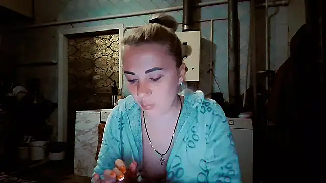 EmmaCat  online show from February 18, 2026, 6:37 pm