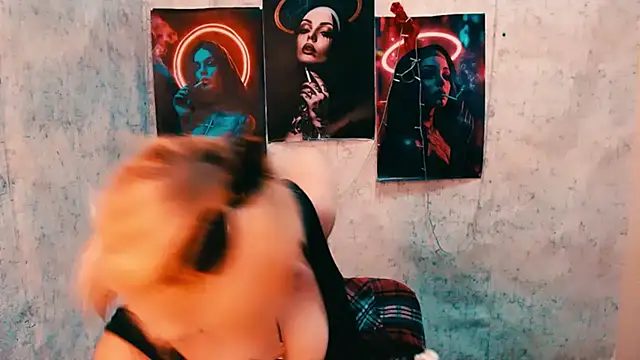 EmmaCat  online show from March 9, 2026, 5:11 am