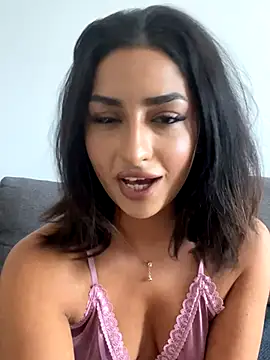 Mia spicyy online show from November 4, 2025, 10:14 am