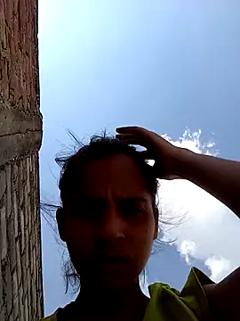 Saloni-Gupta online show from September 28, 2025, 8:09 am