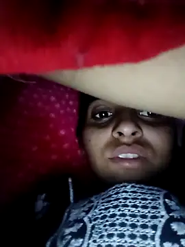 Saloni-Gupta online show from December 21, 2025, 9:33 pm