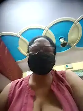 thehotlady online show from March 27, 2026, 5:35 am