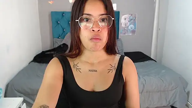 mia sexgirl online show from February 11, 2026, 12:32 pm