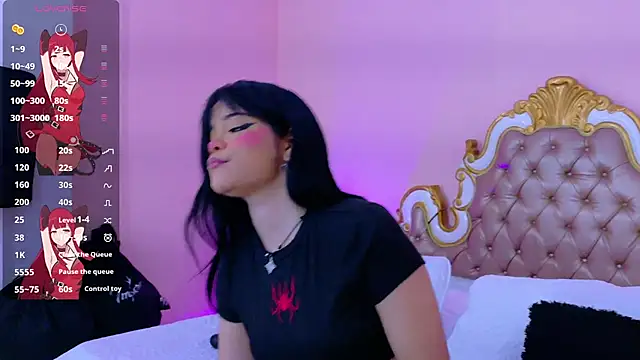 AryCorinne online show from April 22, 2026, 3:09 am