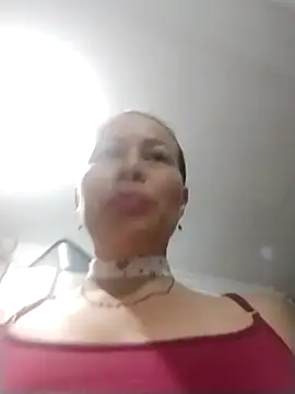 LaraCaliente online show from January 8, 2026, 1:52 am