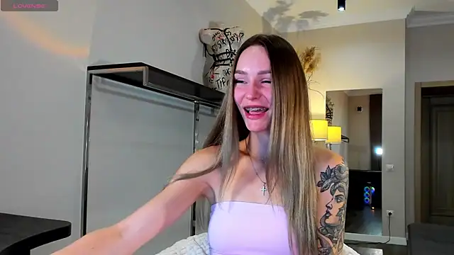 Melloudy online show from September 18, 2025, 5:42 am