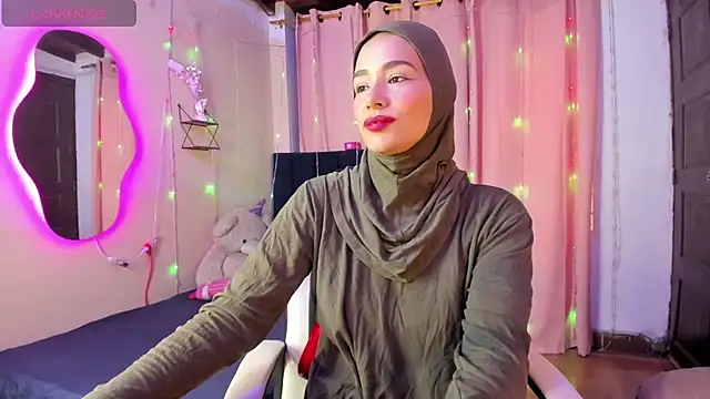 ShanaJamil online show from February 7, 2026, 12:31 pm