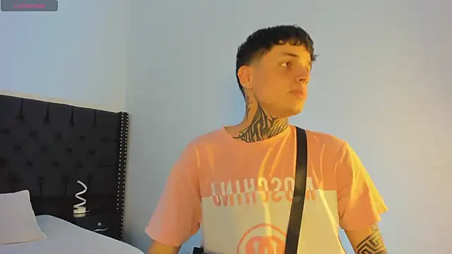 Declan-Fox online show from November 2, 2025, 5:10 am