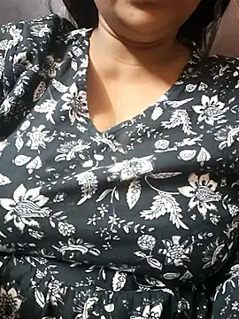 Angel girl star online show from November 27, 2025, 6:21 pm