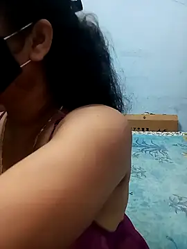 Deliciouskimi online show from September 18, 2025, 5:20 am