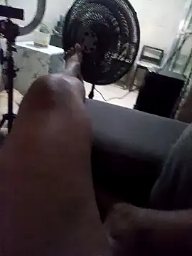 Rosabela04 online show from September 26, 2025, 9:41 pm