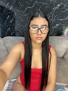 Isabella Montoya online show from September 14, 2025, 4:28 pm