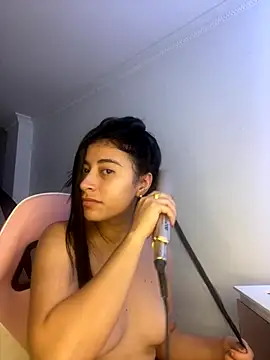 Isabella Montoya online show from October 7, 2025, 2:25 pm